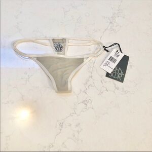 CHA SOR Chaser Wet And Sand & Vintage White Mesh Tong Panties